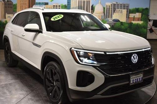 2025 Volkswagen Atlas Cross Sport 2.0T SE w/Technology