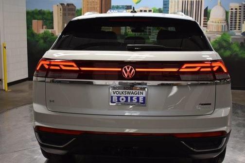2025 Volkswagen Atlas Cross Sport 2.0T SE w/Technology