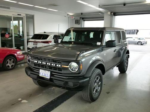 Gray Metallic 2025 Ford Bronco Big Bend