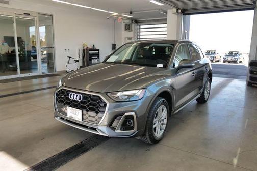 2023 Audi Q5 45 S line quattro Premium