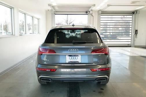 2023 Audi Q5 45 S line quattro Premium