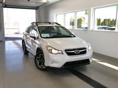 Satin White Pearl 2014 Subaru XV Crosstrek 2.0i Limited