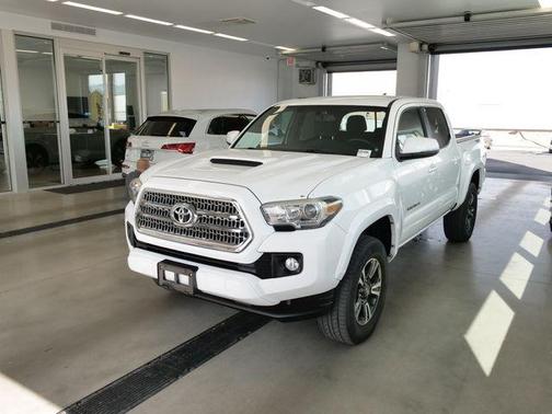 2017 Toyota Tacoma SR5