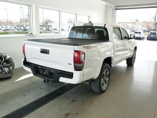 2017 Toyota Tacoma SR5