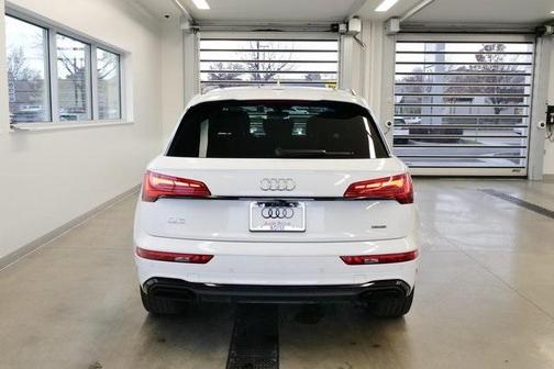 2025 Audi Q5 45 S line quattro Premium