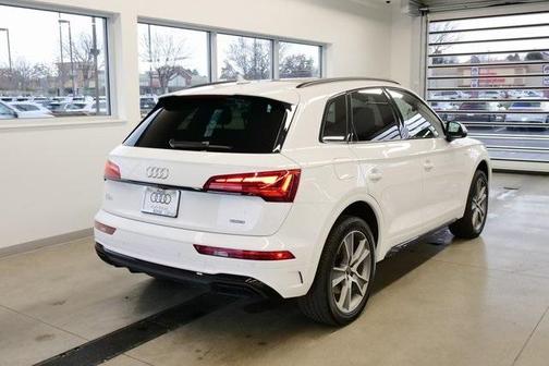 2025 Audi Q5 45 S line quattro Premium
