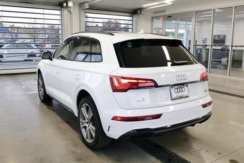 2025 Audi Q5 45 S line quattro Premium