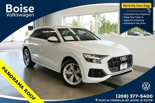 2023 Audi Q8 55 Premium