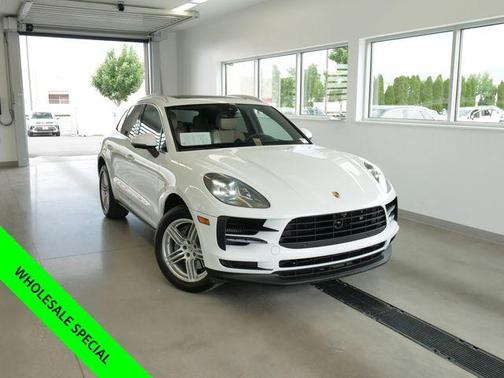 White 2019 Porsche Macan S