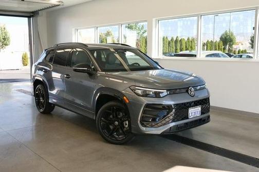 2025 Volkswagen Tiguan 2.0T SE R-Line Black