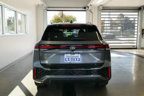 2025 Volkswagen Tiguan 2.0T SE R-Line Black