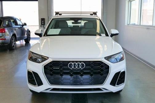 2024 Audi Q5 45 S line quattro Premium