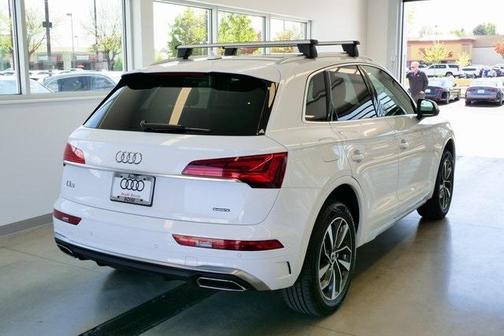 2024 Audi Q5 45 S line quattro Premium