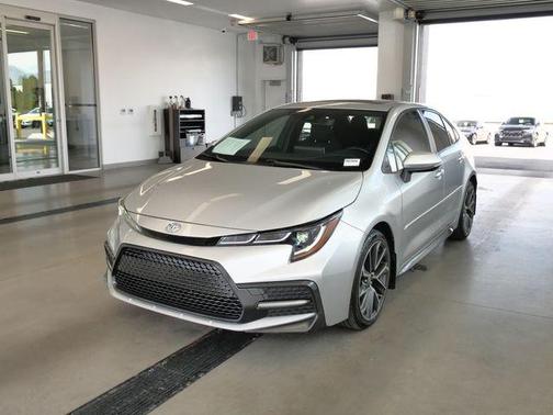 Classic Silver Metallic 2021 Toyota Corolla SE