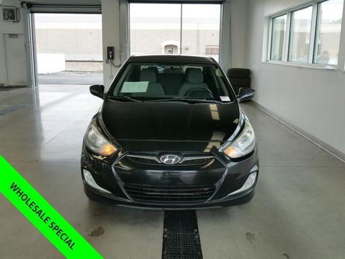 Ultra Black 2012 Hyundai Accent GLS