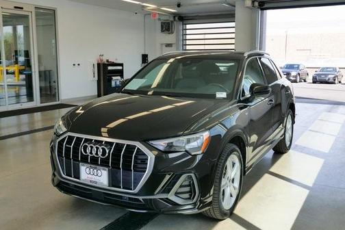 2020 Audi Q3 45 S line Premium