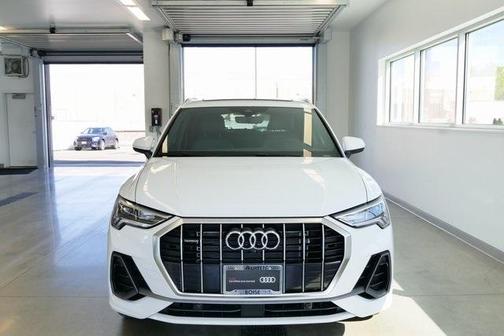 2024 Audi Q3 45 S line Premium