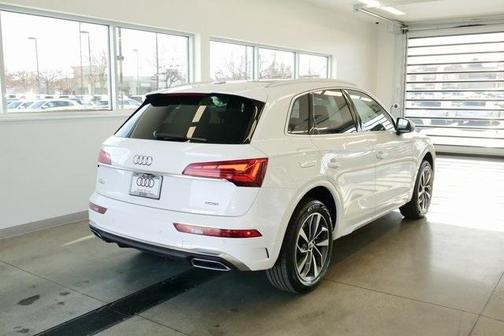 2024 Audi Q5 45 S line quattro Premium