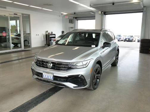 2024 Volkswagen Tiguan 2.0T SE R-Line Black