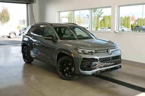 2025 Volkswagen Tiguan 2.0T SE R-Line Black