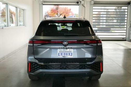 2025 Volkswagen Tiguan 2.0T SE R-Line Black