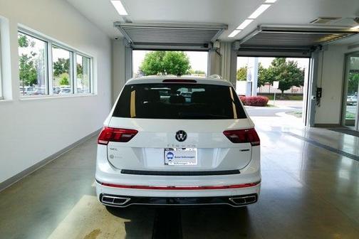 2022 Volkswagen Tiguan 2.0T SEL R-Line