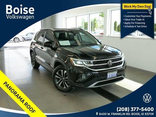 Deep Black Pearl Effect 2023 Volkswagen Taos 1.5T SEL