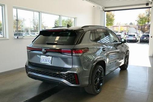 2025 Volkswagen Tiguan 2.0T SE R-Line Black