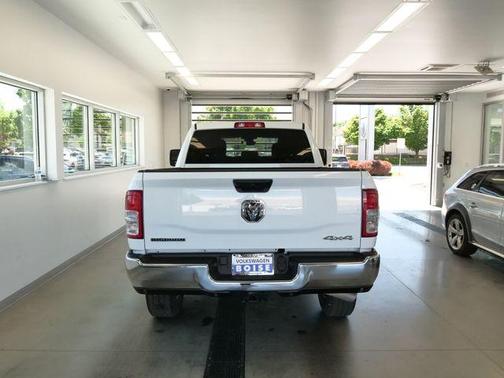 Bright White Clearcoat 2024 RAM 2500 Big Horn