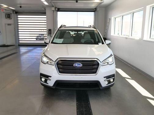 White 2019 Subaru Ascent Limited 7-Passenger