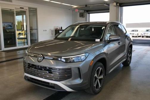 2025 Volkswagen Tiguan 2.0T SE