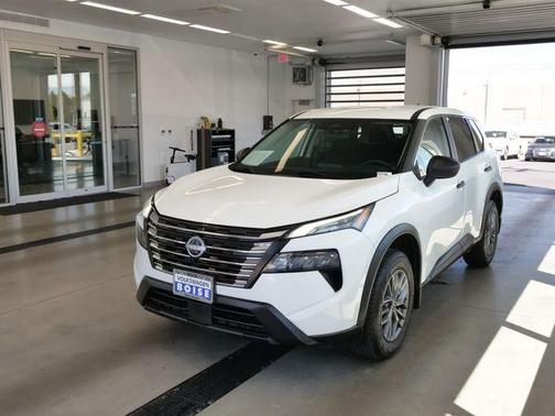 Glacier White 2024 Nissan Rogue S