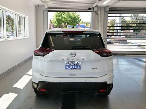 Glacier White 2024 Nissan Rogue S