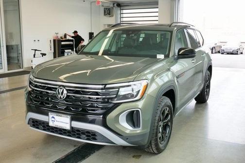 2025 Volkswagen Atlas 2.0T Peak Edition