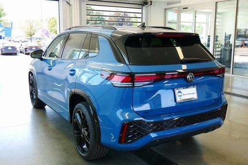 2025 Volkswagen Tiguan 2.0T SE R-Line Black