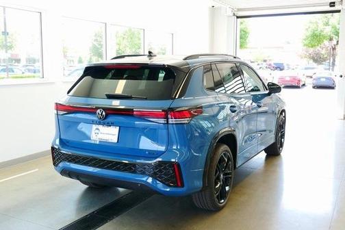 2025 Volkswagen Tiguan 2.0T SE R-Line Black