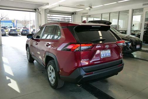 2021 Toyota RAV4 LE