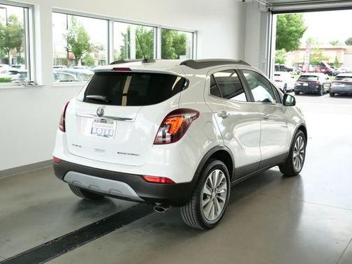 Summit White 2018 Buick Encore Preferred