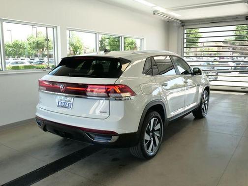 Pure White 2024 Volkswagen Atlas Cross Sport 2.0T SE w/Technology