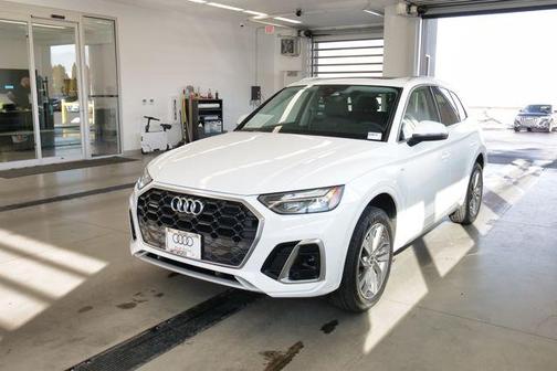 2023 Audi Q5 45 S line quattro Premium