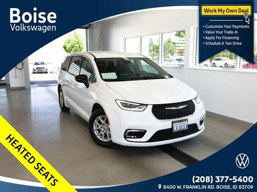 Bright White Clearcoat 2024 Chrysler Pacifica Touring-L