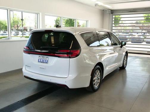 Bright White Clearcoat 2024 Chrysler Pacifica Touring-L