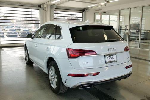 2022 Audi Q5 45 S line quattro Premium