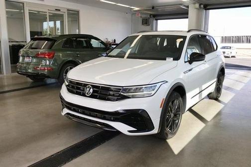 2022 Volkswagen Tiguan 2.0T SE R-Line Black