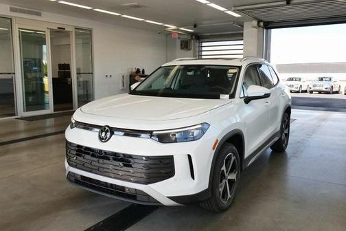 2025 Volkswagen Tiguan 2.0T SE