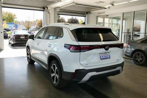 2025 Volkswagen Tiguan 2.0T SE