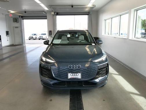 Plasma Blue Metallic 2025 Audi Q6 e-tron Premium