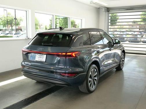 Plasma Blue Metallic 2025 Audi Q6 e-tron Premium