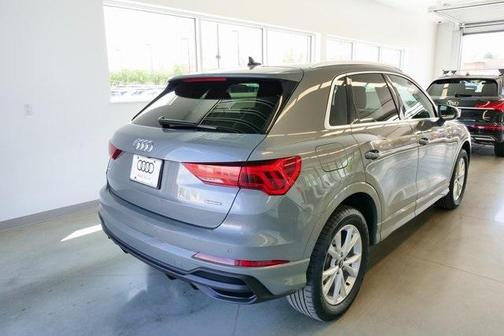 2024 Audi Q3 45 S line Premium