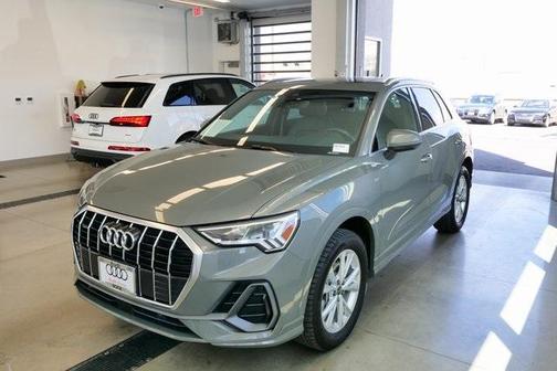 2024 Audi Q3 45 S line Premium